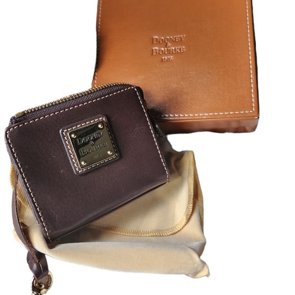Dooney & Bourke Rare/Card Holder/Coin Pouch Wallet Brown Leather/Paisley w/Box - Picture 1 of 11